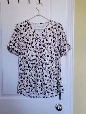 Rapbin top shirt t-shirt black flowers floral loose fitting stretchy v-neck